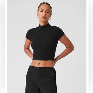Alo Yoga Wellness Rib Mock Neck Polished Short Sleeve! NWT!
